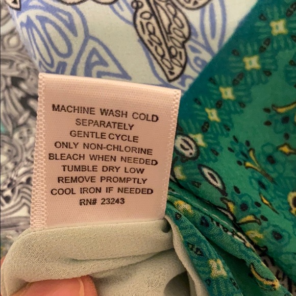 New York and Company Top - Picture 6 of 8